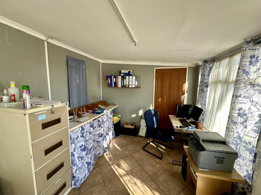 9 Bedroom Property for Sale in Bloemspruit Free State